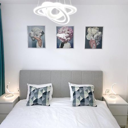 Perfect View Apartment Sinaia Bagian luar foto