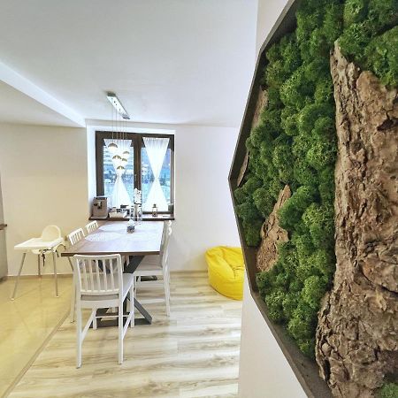 Perfect View Apartment Sinaia Bagian luar foto