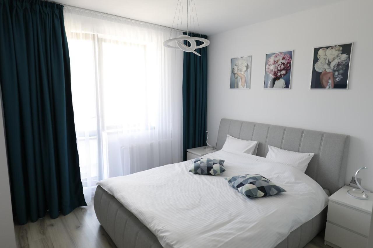 Perfect View Apartment Sinaia Bagian luar foto