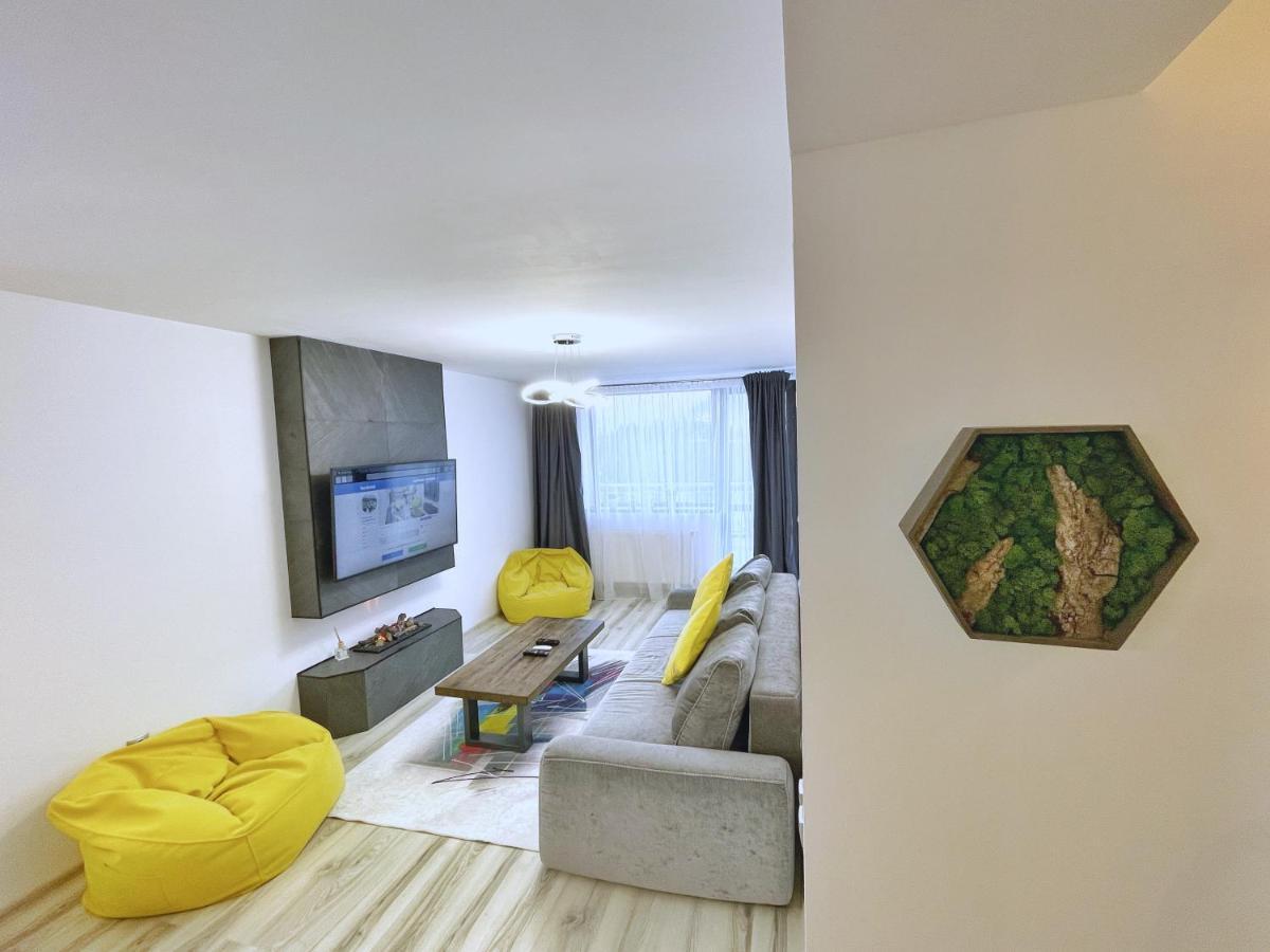 Perfect View Apartment Sinaia Bagian luar foto