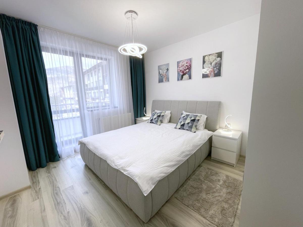 Perfect View Apartment Sinaia Bagian luar foto