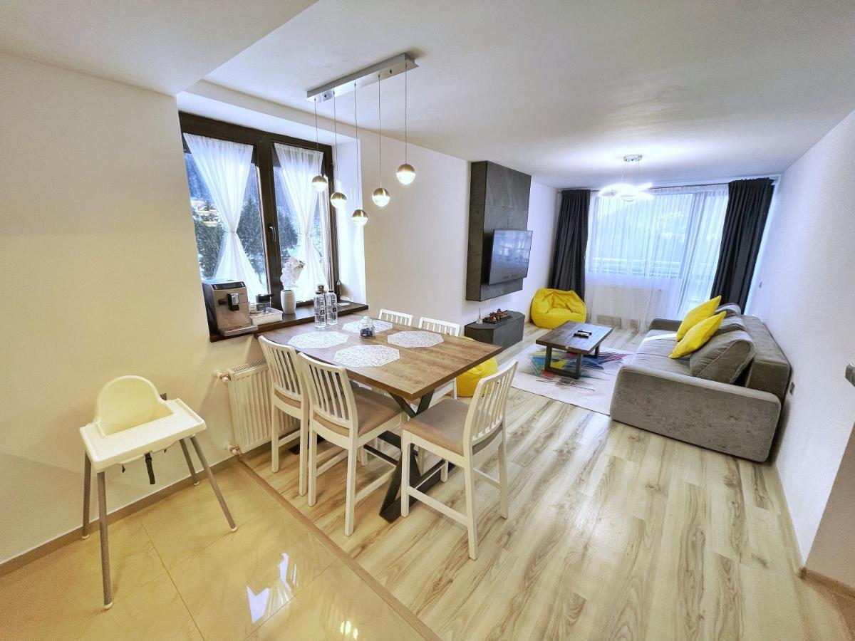 Perfect View Apartment Sinaia Bagian luar foto
