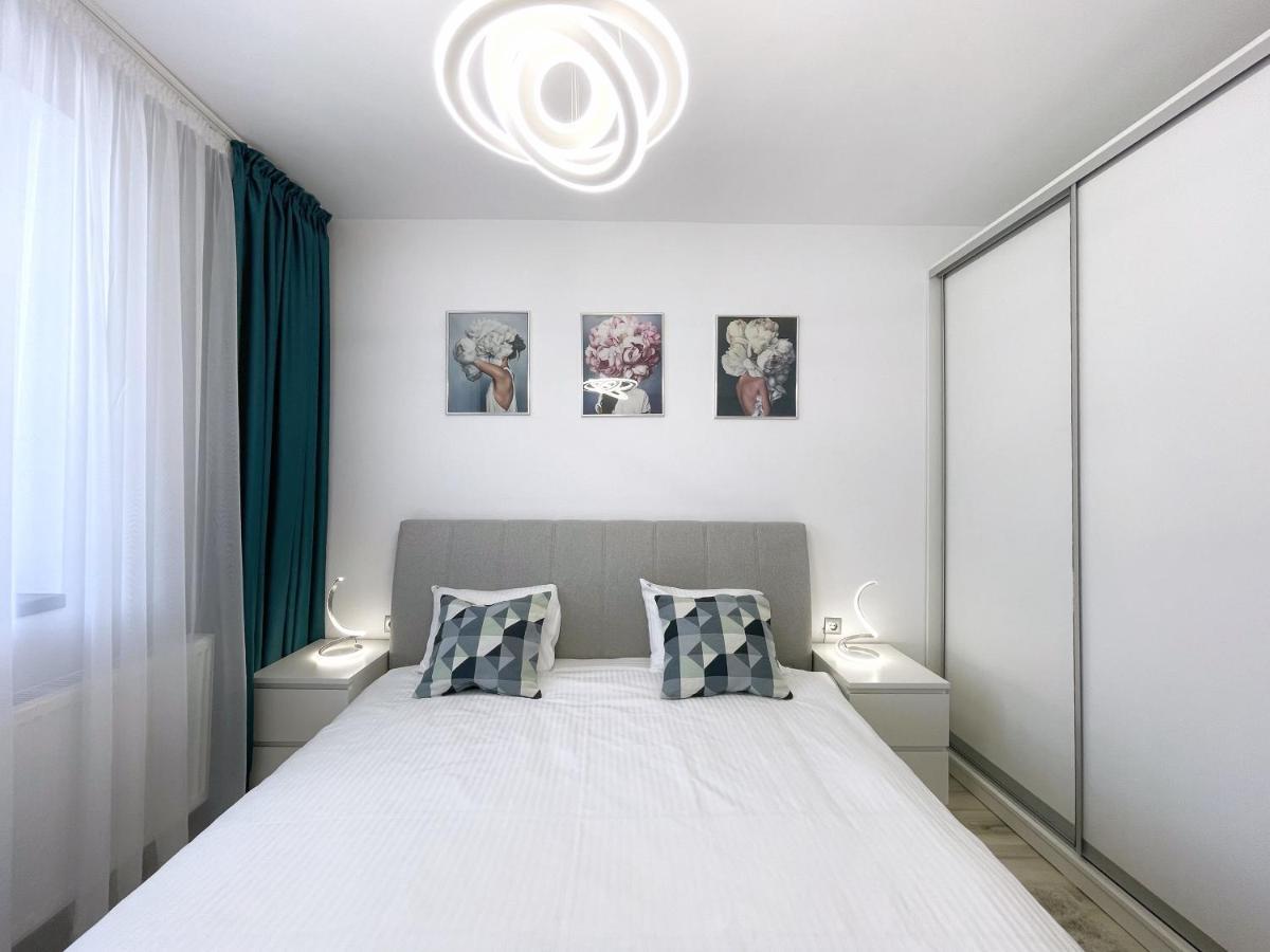 Perfect View Apartment Sinaia Bagian luar foto