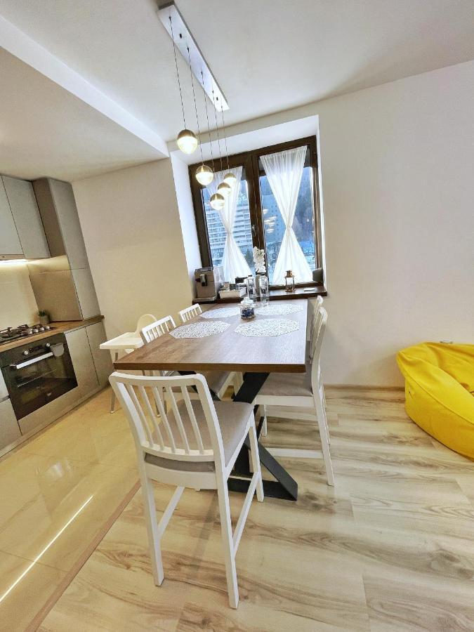Perfect View Apartment Sinaia Bagian luar foto